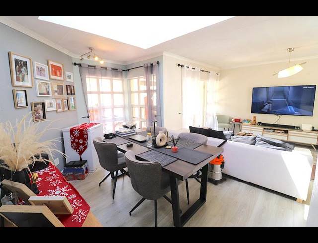 2 BEDROOM APARTMENT FOR SALE IN RIVONIA